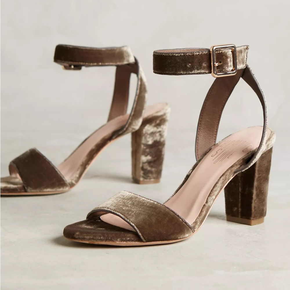 Charlotte Stone Samia Velvet Heels Sz. 8
